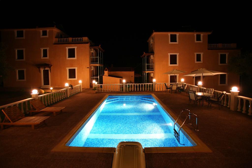 Georgia Apartments Stafylos Buitenkant foto